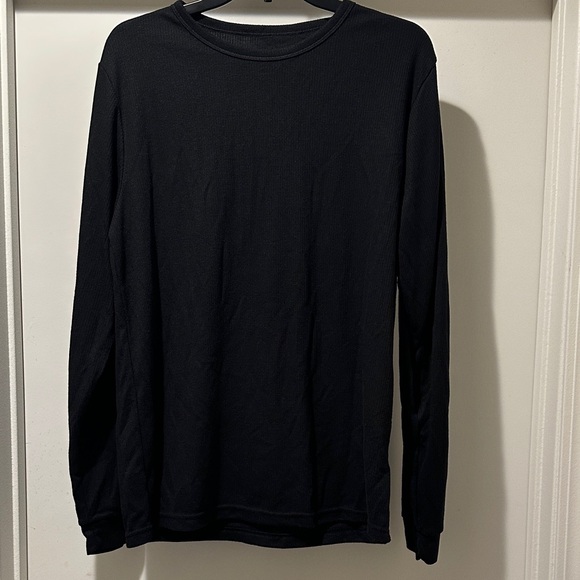 Men's HeatKeep Black Long-Sleeve Crewneck Shirt - Picture 2 of 5